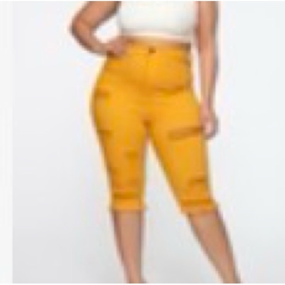 Distressed Mustard Yellow Bermuda Capris - Picture 8 of 8